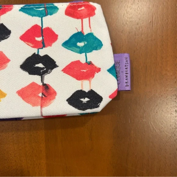 Clinique x Drawbertson Small Makeup Bag - Picture 3 of 7